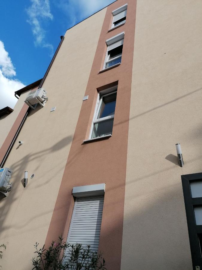 Edes Alom Guesthouse Szeged Eksteriør bilde