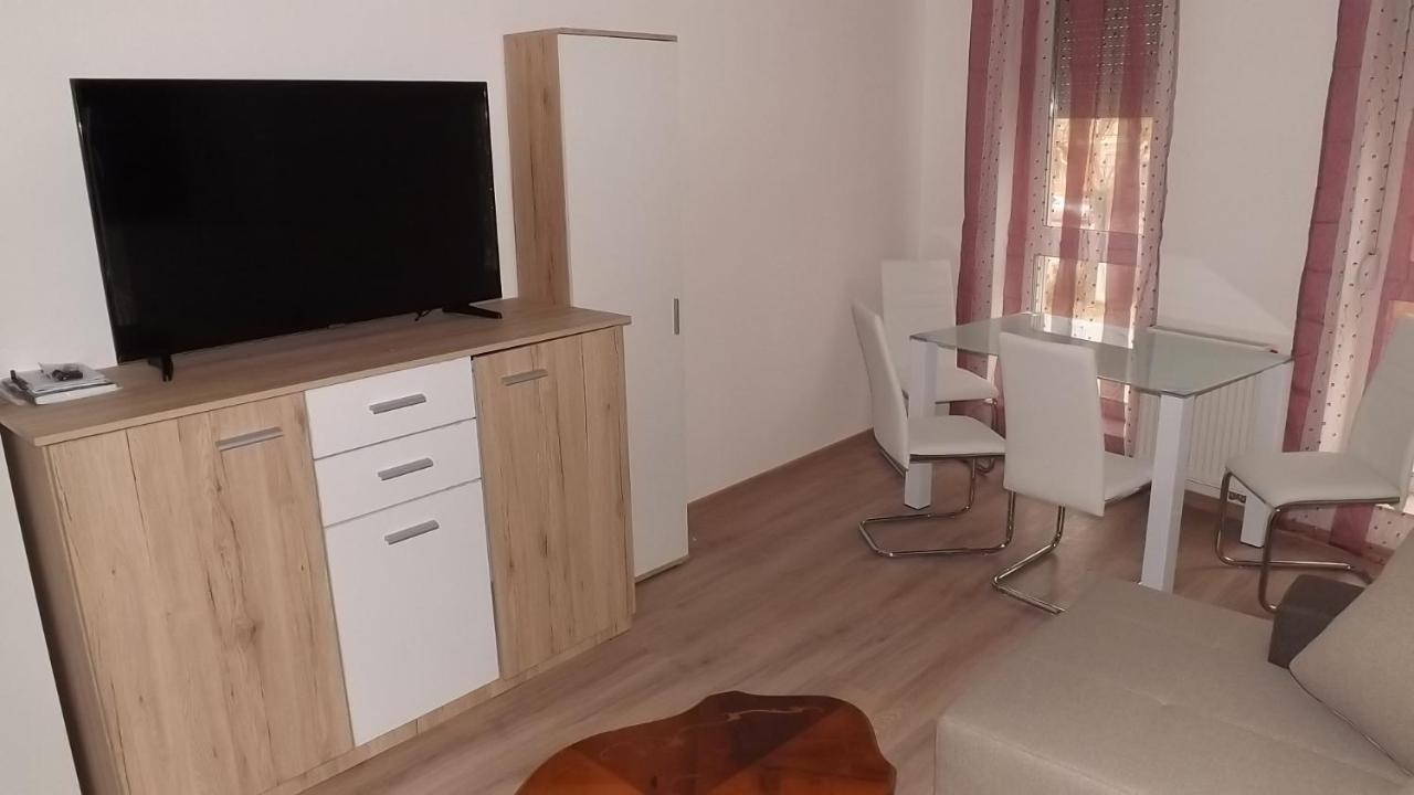 Edes Alom Guesthouse Szeged Eksteriør bilde
