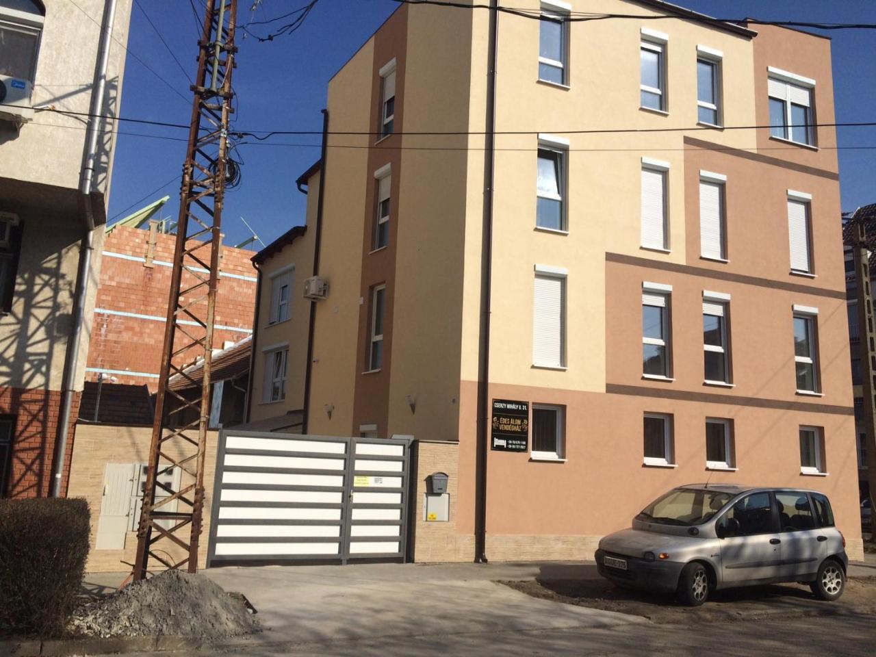 Edes Alom Guesthouse Szeged Eksteriør bilde