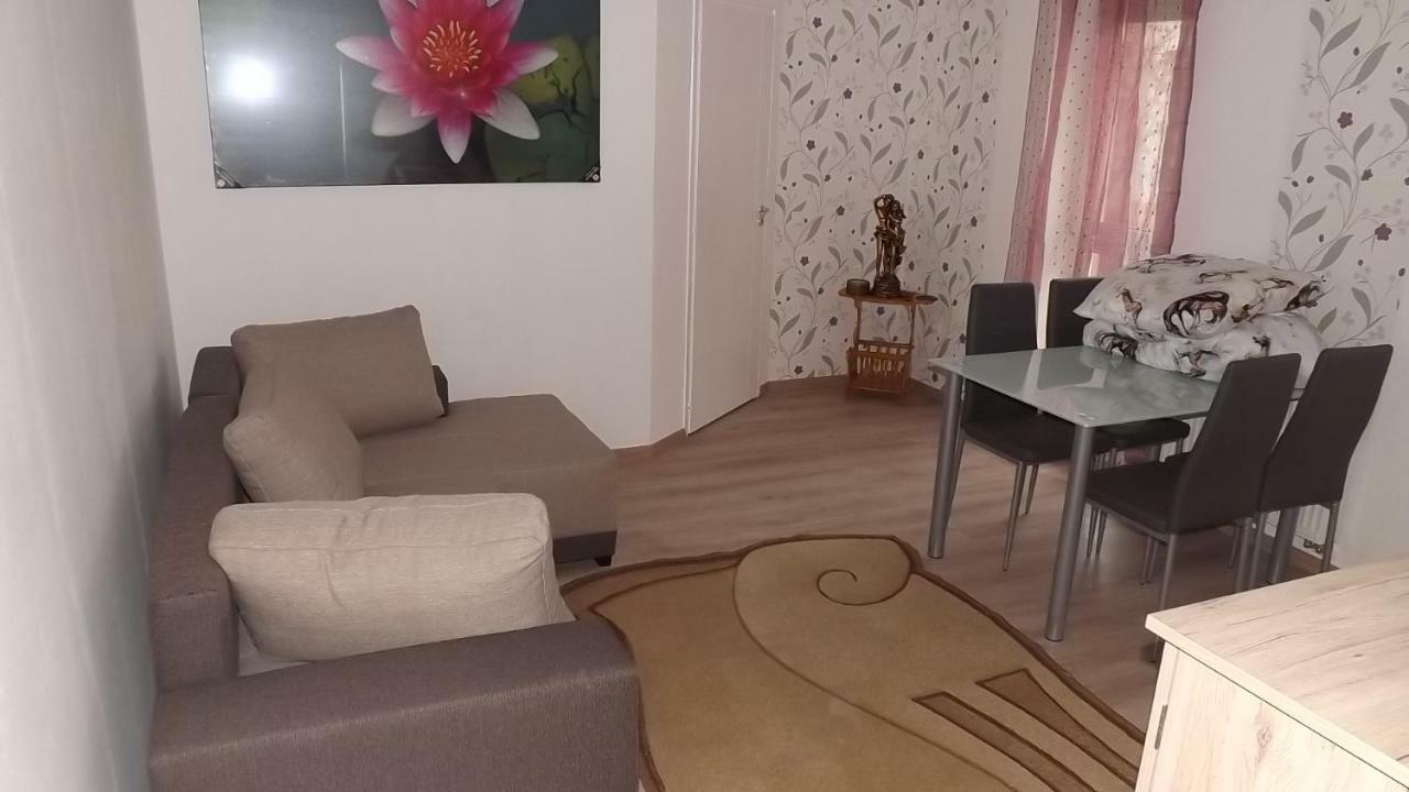 Edes Alom Guesthouse Szeged Eksteriør bilde