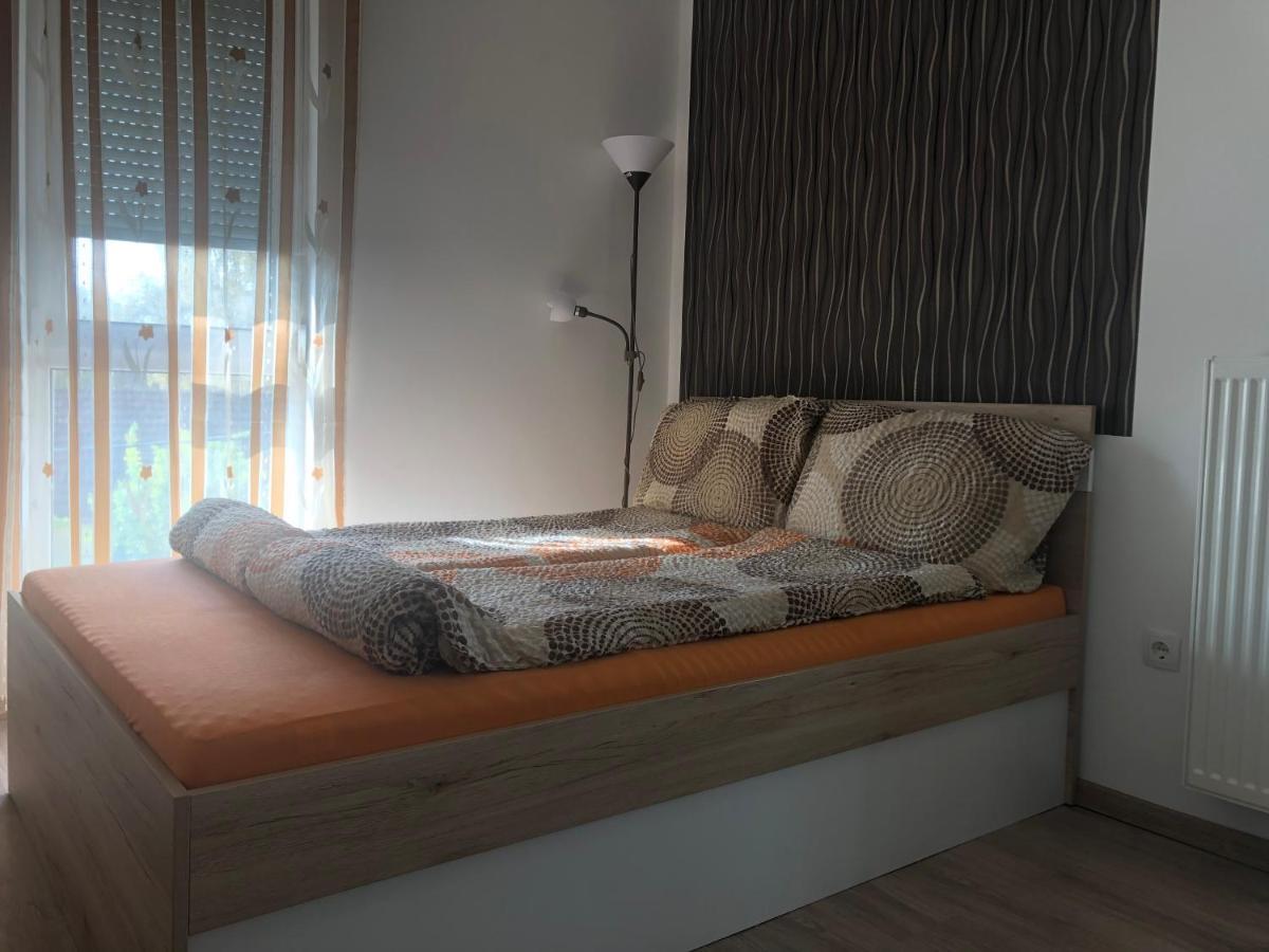 Edes Alom Guesthouse Szeged Eksteriør bilde